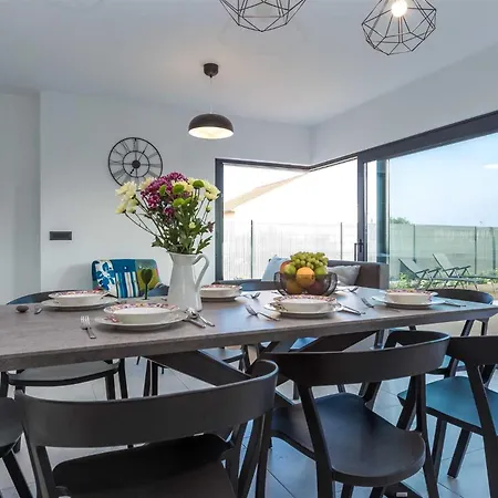 Tuta With Heated Pool, Only 150 M From The Villa