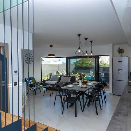 Tuta With Heated Pool, Only 150 M From The Villa *