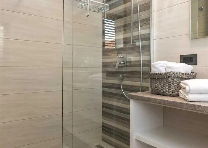 Tuta With Heated Pool, Only 150 M From The 빌라