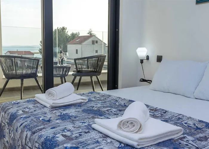 Villa Tuta With Heated Pool, Only 150 M From The *