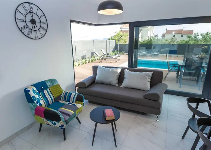 Tuta With Heated Pool, Only 150 M From The 빌라